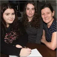  ??  ?? Supporting the Jigsaw Charity Table quiz in The Adhe Hotel,Tralee on Thursday evening, Abby Campbell,Natasha McAuliffe and Sarah Clark