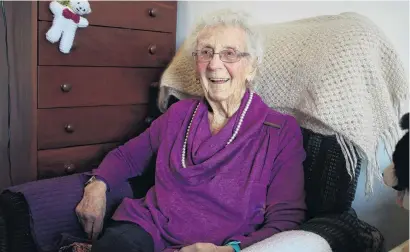  ?? PHOTO: KAYLA HODGE ?? Milestone . . . Palmerston’s Elizabeth ‘‘Betty’’ McGregor turns 100 at the Kimberley Rest Home today.