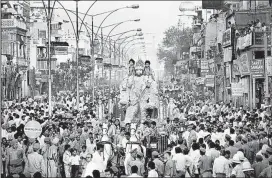  ??  ?? The procession usually begins at the Cycle Market and goes through Dariba Kalan, Chandni Chowk, Town Hall, Nai Sadak, Chawri Bazaar and ends at the Ramlila Maidan. RANE PRAKASH/HT ARCHIVE