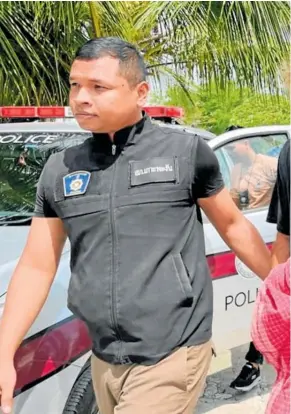  ?? // EFE ?? Daniel Sancho, tras ser detenido,con la policía tailandesa