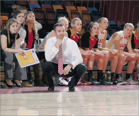  ?? Photos: Courtesy U of C Dinos ?? Damian Jennings, coach of the University of Calgary women’s basketball team, has had an immediate effect on his new team.