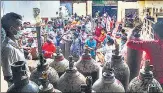  ?? PTI ?? Covid patients’ kin crowd an oxygen refilling centre, in Kanpur.