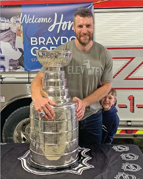  ?? STEVEN MAH/SOUTHWEST BOOSTER PHOTOS ?? Braydon Coburn returned to Shaunavon on August 8 to share the Stanley Cup with his hometown fans.