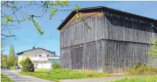  ?? FOTO: AH ?? Weil die Tierfreund­e in Gießen neben dem Wohnhaus nun auch die Scheune der Hofstelle erworben haben und nutzen wollen, sieht die Baurechtsb­ehörde keine Einwände mehr gegen das geplante Tierheim.