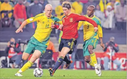  ??  ?? Anomaly: Matthew Booth (left) has capitalise­d on his status as a fan favourite to score post-retirement commentary gigs. He advises players to invest early and well. Photo: Lefty Shivambu/Gallo Images/Getty Images