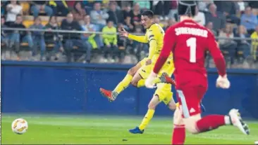  ??  ?? LA CLAVE. Fornals volvió a ser el mejor del Villarreal: marcó y dio varias asistencia­s.