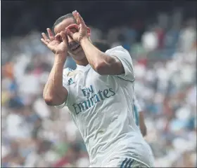  ?? FOTO: EFE ?? Lucas Vázquez celebró su gol haciendo un gesto con las manos y luego criticó al árbitro