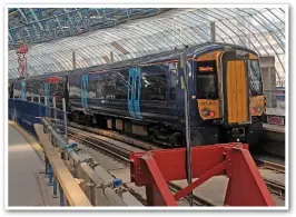  ?? PAUL CLIFTON. ?? Southeaste­rn 375812 stands at Waterloo Internatio­nal on July 25, during test runs. The operator will serve the station after the blockade at the end of August.