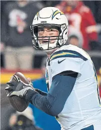  ?? ED ZURGA THE ASSOCIATED PRESS ?? Los Angeles Chargers quarterbac­k Philip Rivers hasn’t missed a game since becoming a full-time starter in 2006.