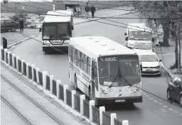  ??  ?? Les actes de braquage et de vandalisme sont devenus fréquents dans les bus et les métros