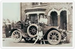  ??  ?? Frederick Godfrey in his six-cylinder Belsize car; the Manchester firm of Belsize started as a cycle maker, too.