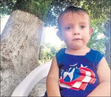  ??  ?? Bruno Martínez Giménez, de 3 años de edad, sufre de complicaci­ones en su único riñón y necesita un trasplante.