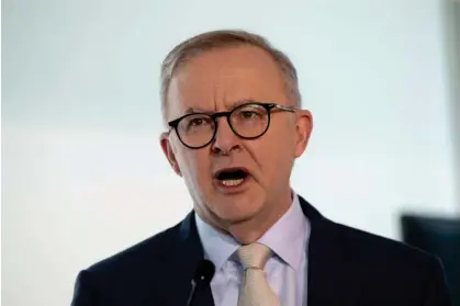  ?? Photograph: Mike Bowers/The Guardian ?? Prime minister Anthony Albanese has told business leaders their relationsh­ip is bigger than their disagreeme­nt over Labor’s workplace bill.