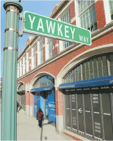  ?? STAFF PHOTO BY MATT WEST ?? DECISION DAY: The Public Improvemen­t Commission has the chance today to change Yawkey Way back to its previous name, Jersey Street.
