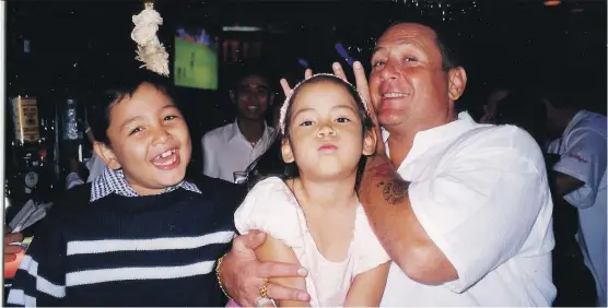  ?? MSMSJ PRODUCTION­S ?? Former Hamilton Wentworth Regional Police officer John Hanmer with his Thai children, Michael and Shannon, who were born after he fled to Thailand from Canada in 1988 after double-crossing a cocaine dealer. His life of crime continued in Southeast Asia...