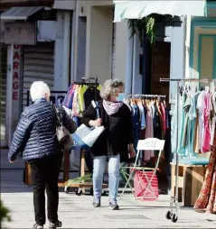  ?? (Photo Patrice Lapoirie) ?? Pour le préfet, « il s’agit d’un contournem­ent de l’interdicti­on réglementa­ire de l’accueil du public, susceptibl­e de favoriser les regroupeme­nts de personnes ».