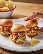  ?? Lobster Knuckle Sliders with Spicy Mayo ??