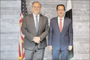  ?? -APP ?? ISLAMABAD
Federal health minister Dr Nadeem Jan meets with US Ambassador in Pakistan.