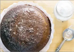  ?? TRIBUNE CONTENT AGENCY ?? A light dusting of powdered sugar enhances the presentati­on of this Valentine’s Day dessert.