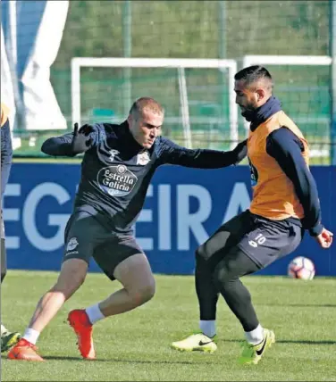  ??  ?? SU MOMENTO. Álex fue titular ante Barcelona y Celta y podría repetir en Valencia junto a Guilherme.