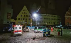 ?? Foto: Sebastian Birzele ?? Geistersti­mmung machte sich am Abend des 27. März 2019 durch den Stromausfa­ll in Wemding breit.