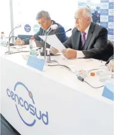  ?? FOTO: REINALDO UBILLA ?? ►► Horst Paulmann, junto al gerente general de Cencosud, Jaime Soler, en la junta.