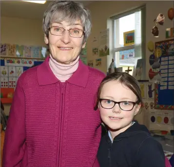  ??  ?? Annabel Doyle and her grandmothe­r Ann McCarthy enjoying Grandparen­ts Day in Castledock­rell N.S.