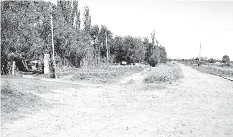  ?? FACUNDO MORALES-LA NUEVA. ?? La familia de la víctima y del presunto abusador comparten un terreno ubicado en el sector de calle Beruti al 4000.