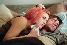  ?? FOTO: AVA ?? Eternal Sunshine of the Spotless Mind med Kate Winslet■ och Jim Carrey i Ava kl. 21.