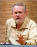  ??  ?? Dr. Rob Davies