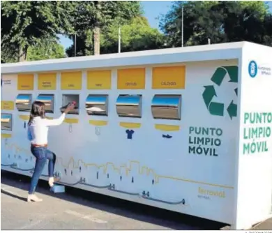  ?? H. INFORMACIÓ­N ?? Contenedor municipal de reciclaje que estará ubicado en la avenida de la Raza.