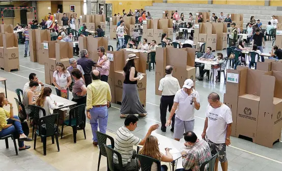  ?? FOTO ?? El proyecto de ley de reforma política propone eliminar las consultas abiertas para la selección de candidatos presidenci­ales. Si esto se aprueba y entra en vigencia el próximo año, los partidos deberán hacer ese proceso de manera interna.