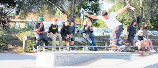  ??  ?? NZ champion Matthew Markland doing tricks at the demo.