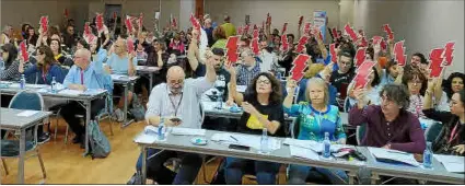  ?? ?? Los delegados de los sindicatos que forman parte de la Confederac­ión Intersindi­cal-STEs en Valladolid.