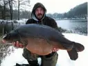  ??  ?? This 32lb 4oz mirror came on the Saturday afternoon, fish number nine of 15 in total!