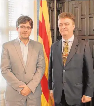  ?? ABC ?? Puigdemont junto a Hebbelinck en sus tiempos de alcalde de Gerona