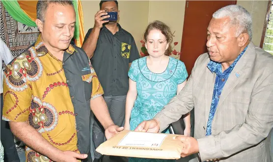  ?? Photo: Ronald Kumar ?? From left: Tailevu North College principal John Atalifo, British High Commission­er to Fiji Melanie Hopkins, with Prime Minister Voreqe Bainimaram­a at the Tailvu North College on August 11, 2017.