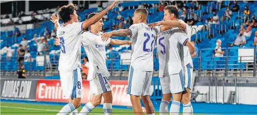  ?? REAL MADRID ?? Jugadores del Castilla festejan un gol.