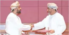  ??  ?? Ahmed bin Nasser al Mehrzi, Minister of Tourism and Talal bin Said al Maamari, CEO of Omantel, after signing the agreement on Wednesday.