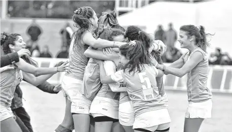  ??  ?? Celebració­n, Pacífico no dejó dudas ante Sportiva B y volvió rápidament­e a la zona Campeonato tras ganar la final extra.