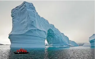  ??  ?? The scenery that photograph­er Sue Weterings saw while she was in Antarctica often took her breath away.