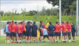  ?? FOTO: PEP MORATA ?? Último entrenamie­nto El grupo de Saint George’s Park