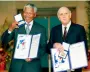  ?? ?? Nelson Mandela and F.W. de Klerk shared a Nobel Peace Prize.