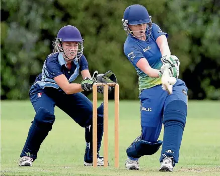  ?? DAVE MACKAY / PHOTOTEK.NZ ?? Takapuna Cricket Club’s premier women’s captain Lauren Down brings up her 100th game for the club.