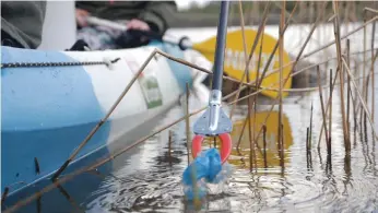  ?? FOTO: PRESSBILD ?? Östersjöda­gen, som firas torsdagen den 27 augusti, firas med plogging längs stränderna. Alla kan delta och plocka upp skräp längs stränder eller i vattnet.