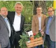  ?? FOTO: BIRO ?? Andreas Pinkwart (2.v.l.) mit den Bundestags­kandidaten Andreas Bist (l.), Klaus J. Wagner (r.) und Schwalmtal­s FDP-Chef Marco Mendorf.