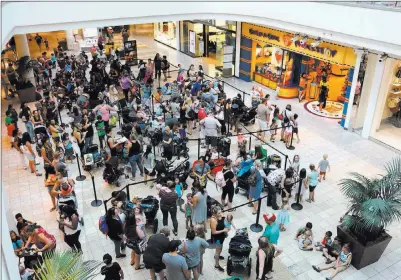  ?? Janna Karel ?? Las Vegas Review-journal More than 1,000 people lined up for Build-a-bear’s promotion Thursday at Galleria at Sunset mall in Henderson.