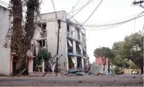  ??  ?? La demolición del condominio de Saratoga 714 había sido detenida en dos ocasiones.