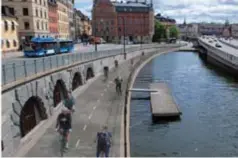  ?? FOTO: STOCKHOLMS STAD ?? VISION. Så här är det tänkt att se ut längs cykelstråk­et i framtiden.