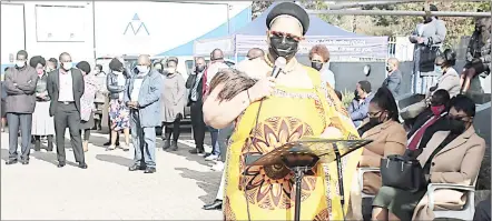  ?? ( Pic: Sabelo Majola) ?? Minister of Education and Training Lady Mabuza during the official launch of the vaccinatio­n exercise for educators yesterday.